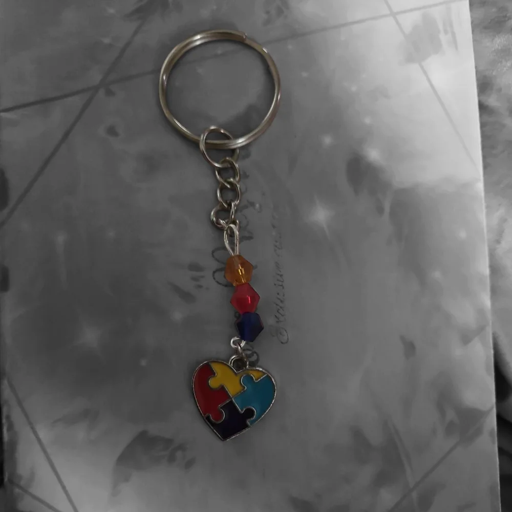 Heart Puzzle Piece Keychain - Picture 1 of 2